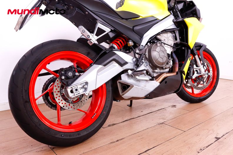 Motorbike image 3