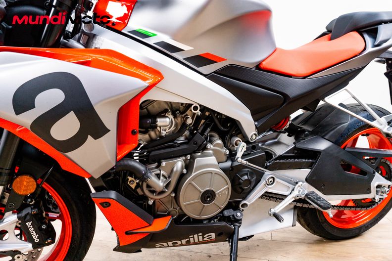 Motorbike image 9