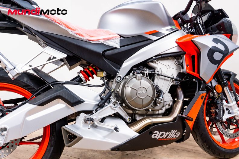 Motorbike image 3