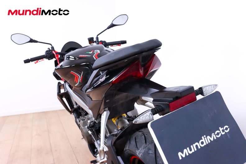 Motorbike image 9