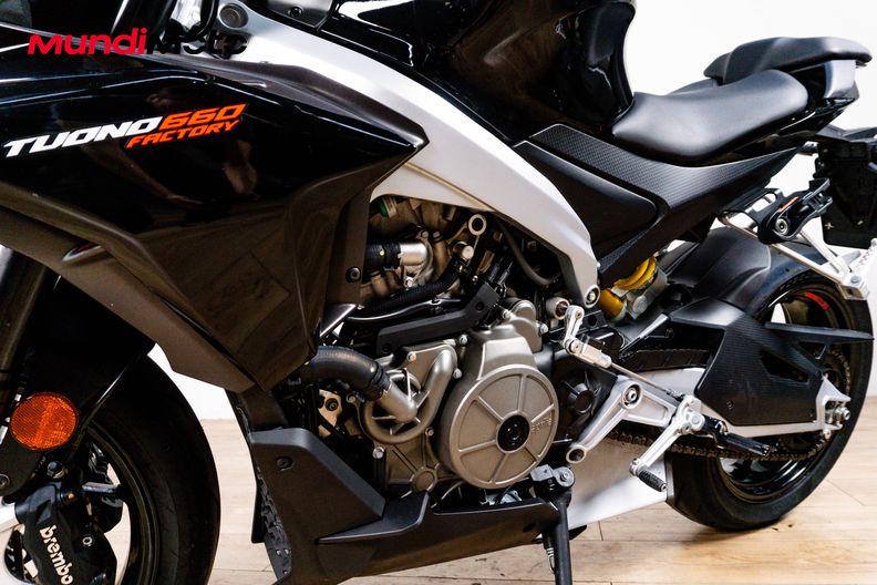 Motorbike image 9