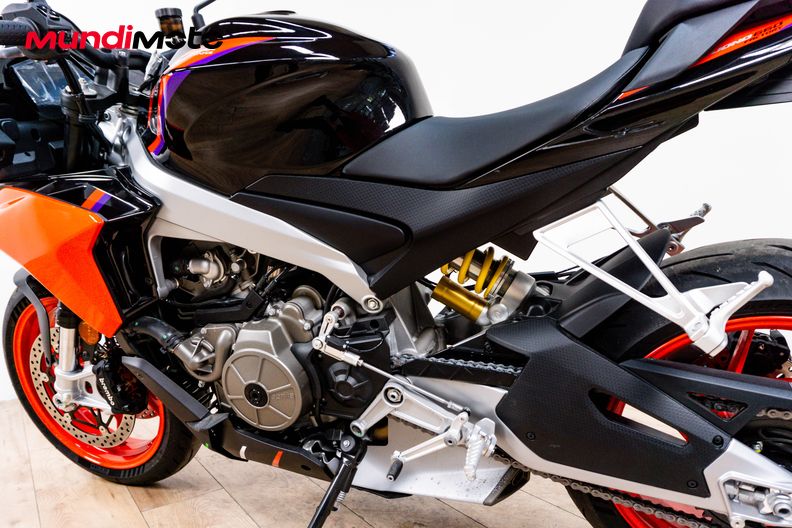 Motorbike image 8