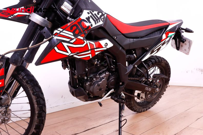 Motorbike image 8