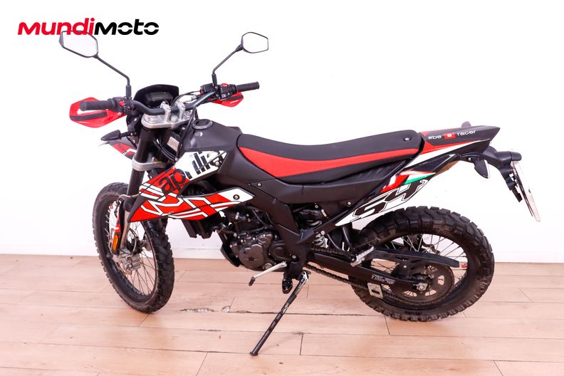Motorbike image 5