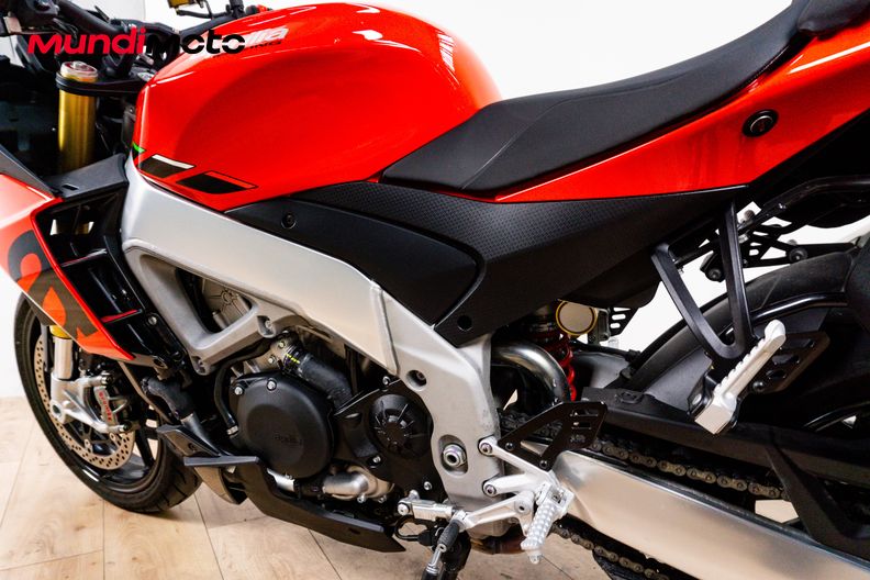 Motorbike image 8