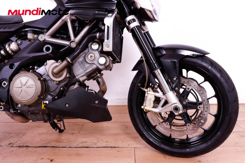 Motorbike image 12