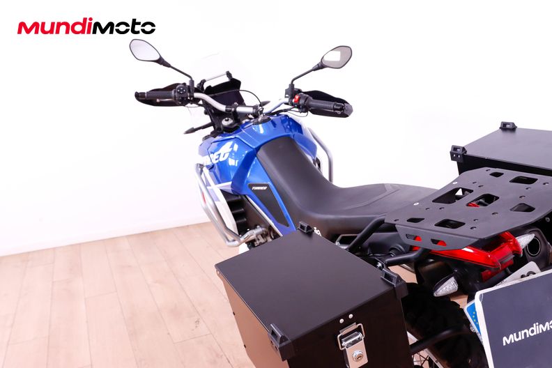 Motorbike image 9