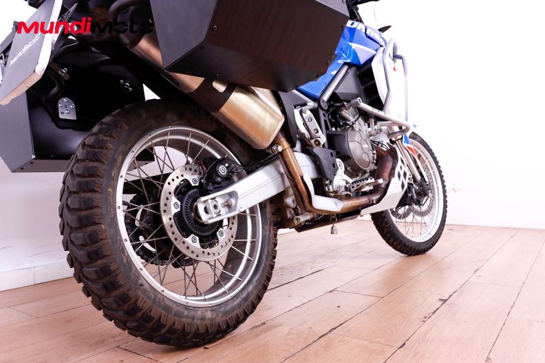 Motorbike image 3