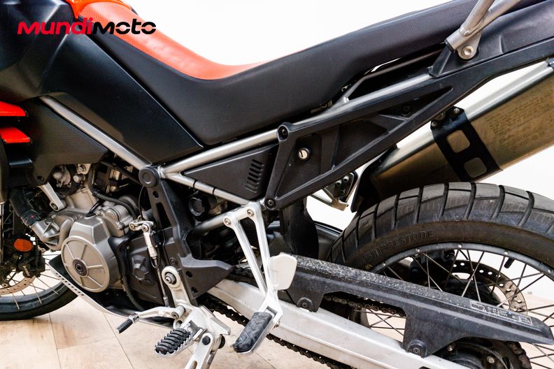 Motorbike image 8