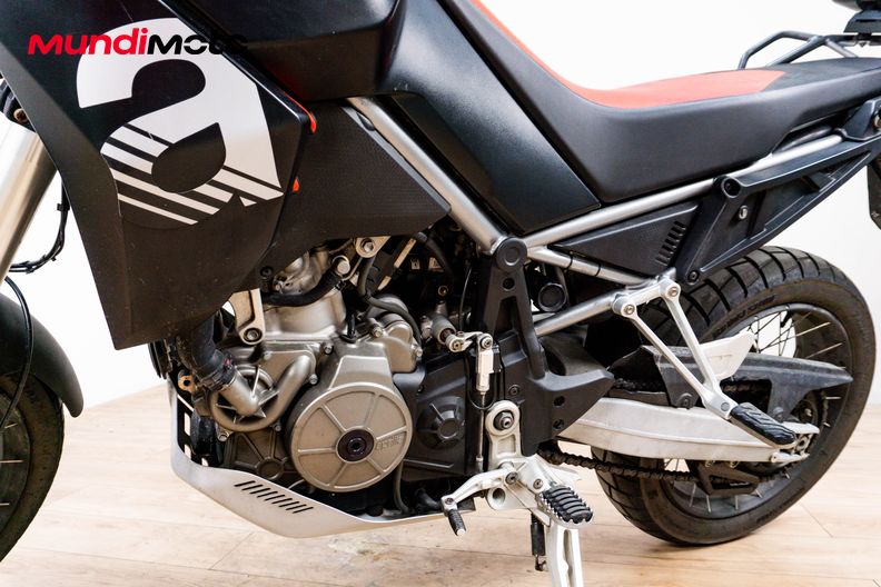 Motorbike image 9