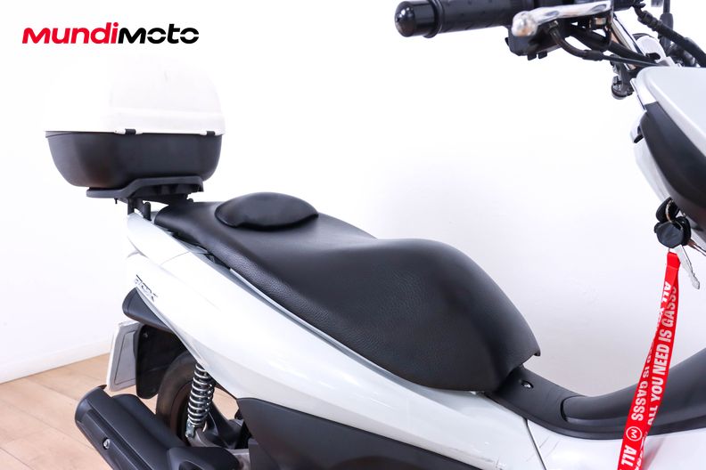 Motorbike image 13