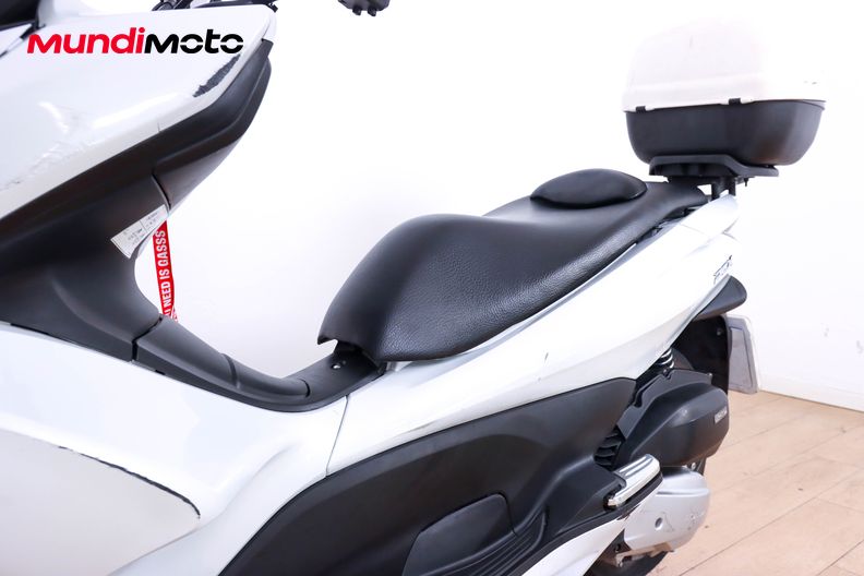 Motorbike image 8