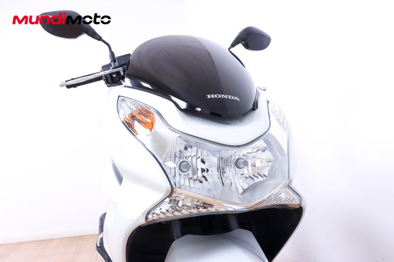 Motorbike image 4