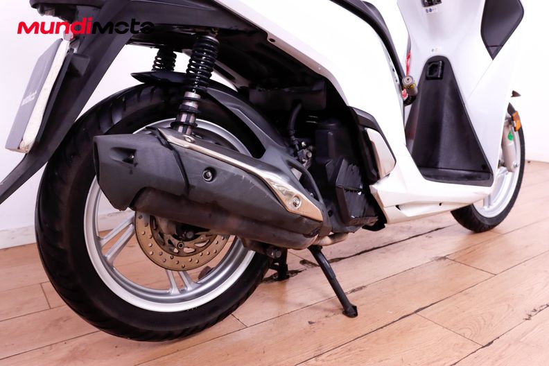 Motorbike image 3