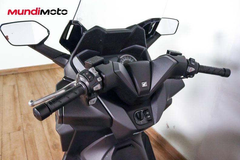 Motorbike image 10
