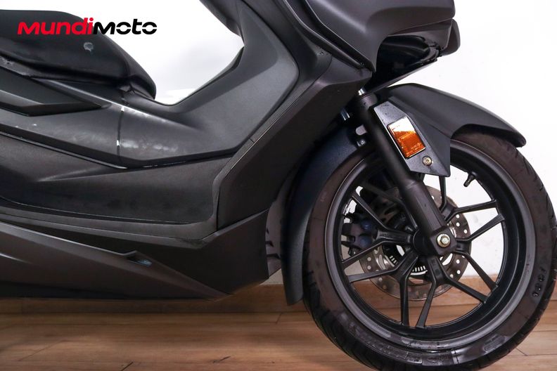 Motorbike image 12