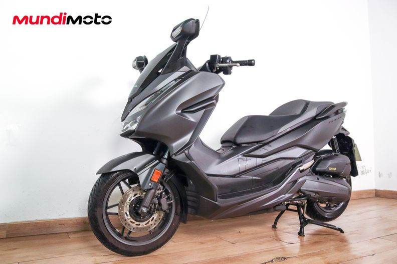 Motorbike image 7