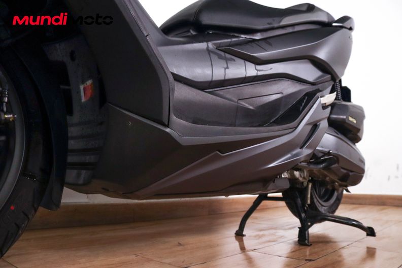 Motorbike image 8
