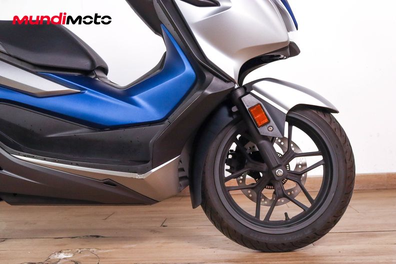 Motorbike image 12