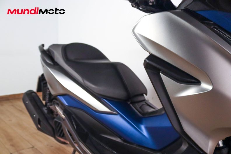 Motorbike image 13