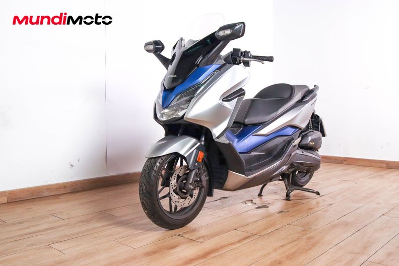 Motorbike image 7
