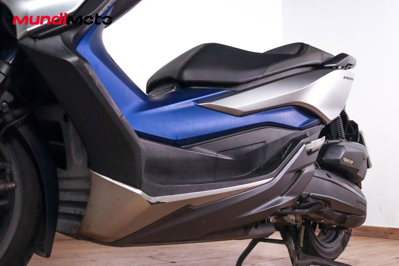 Motorbike image 8