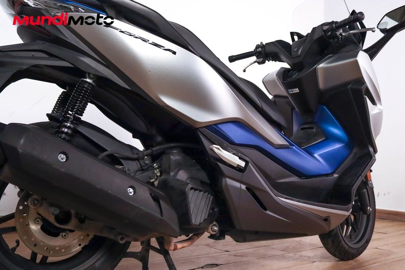 Motorbike image 3