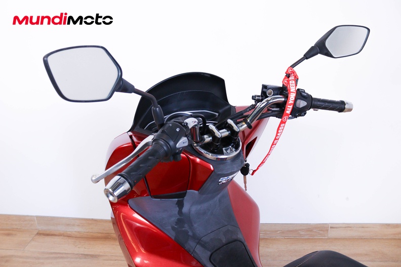 Motorbike image 10