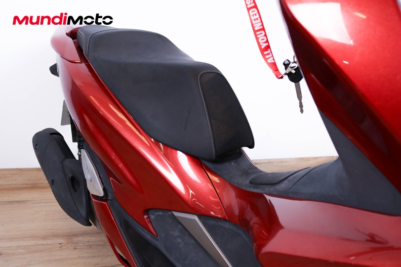 Motorbike image 13