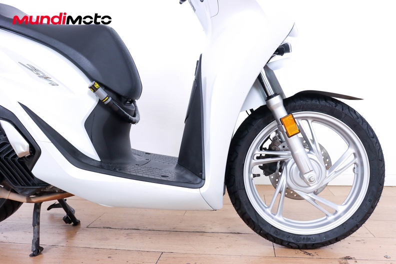 Motorbike image 12