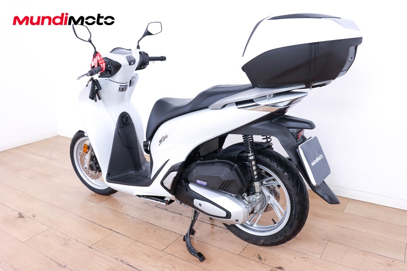 Motorbike image 6