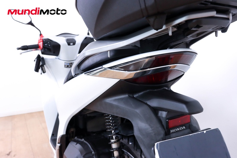 Motorbike image 9