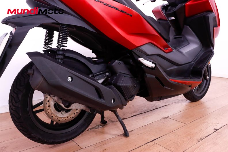 Motorbike image 3