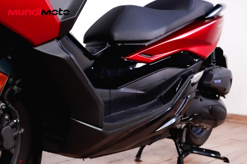 Motorbike image 8