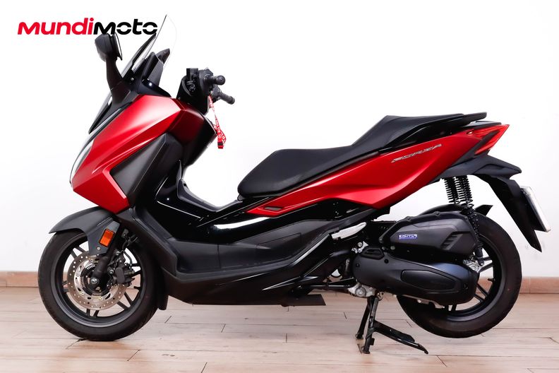Motorbike image 5