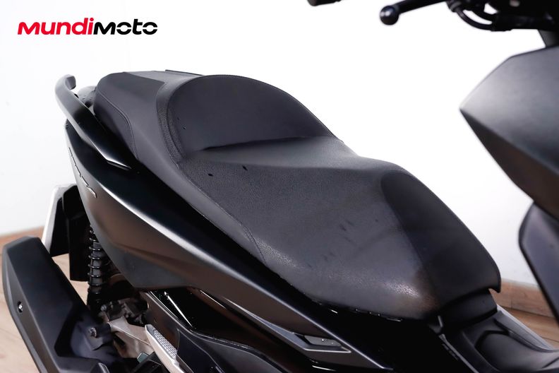 Motorbike image 13