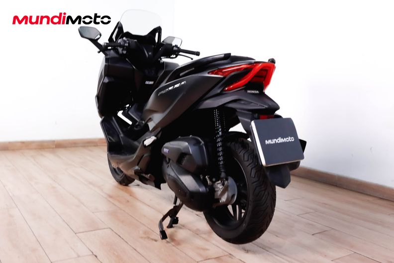 Motorbike image 6