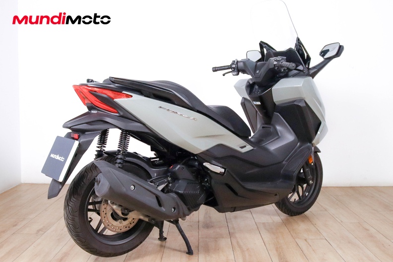 Motorbike image 2