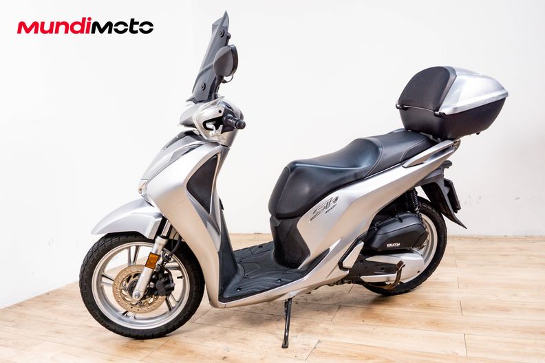 Motorbike image 6