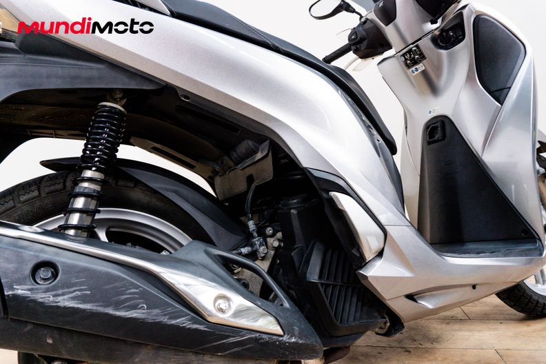 Motorbike image 3
