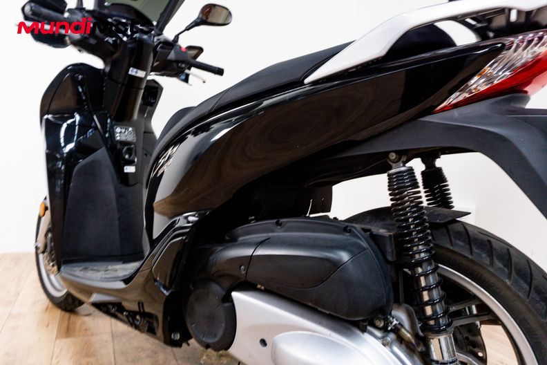 Motorbike image 8