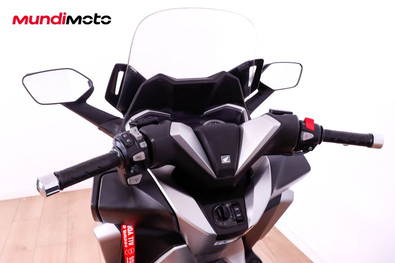 Motorbike image 10