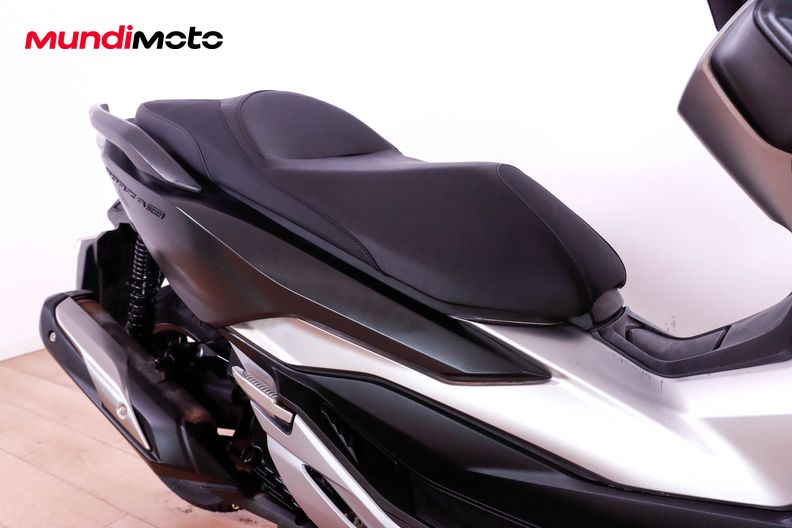 Motorbike image 13