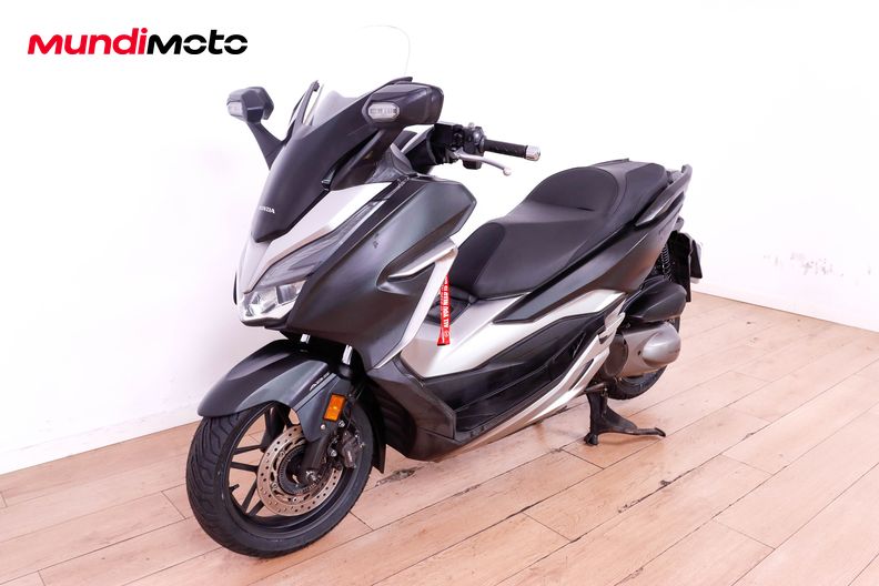 Motorbike image 7