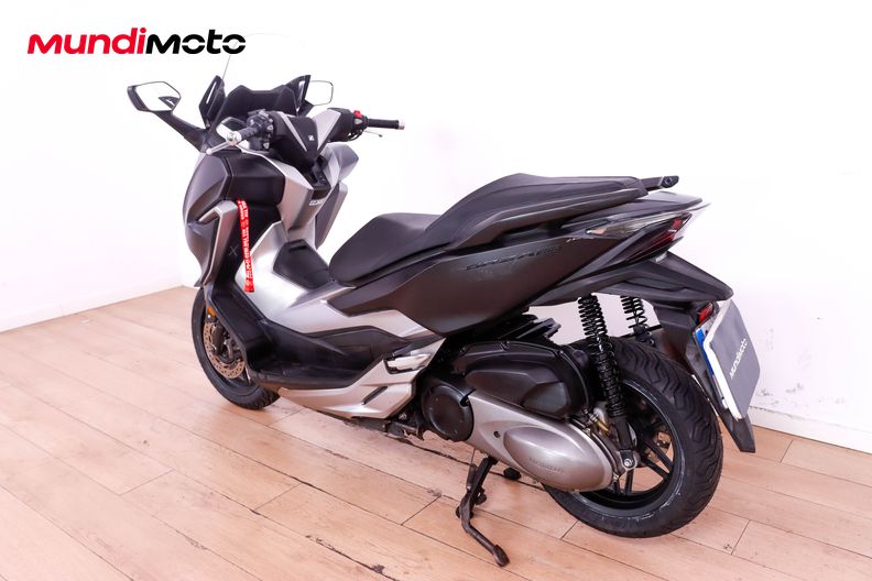 Motorbike image 6