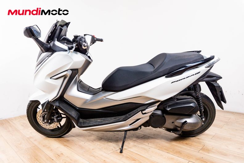 Motorbike image 5