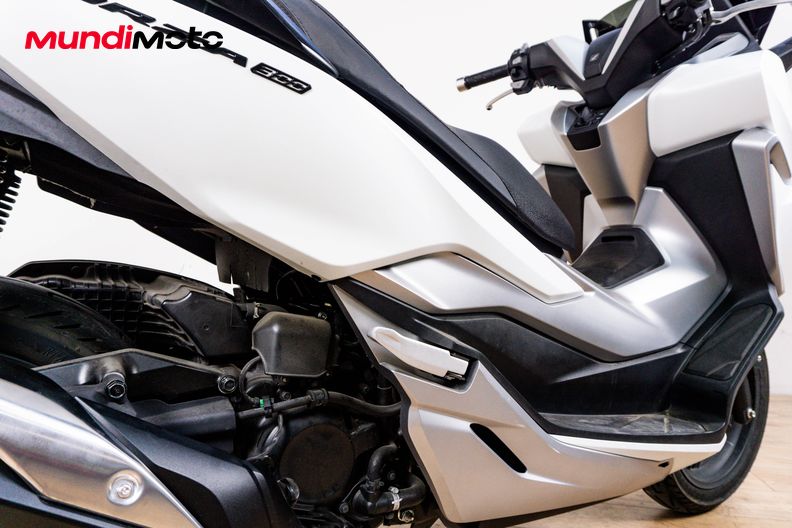 Motorbike image 3