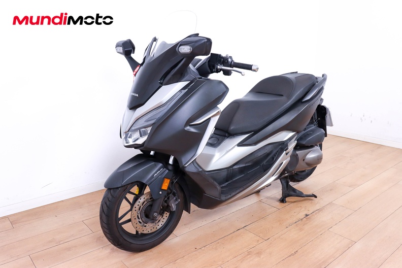 Motorbike image 7