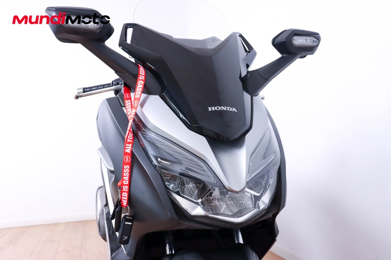 Motorbike image 4