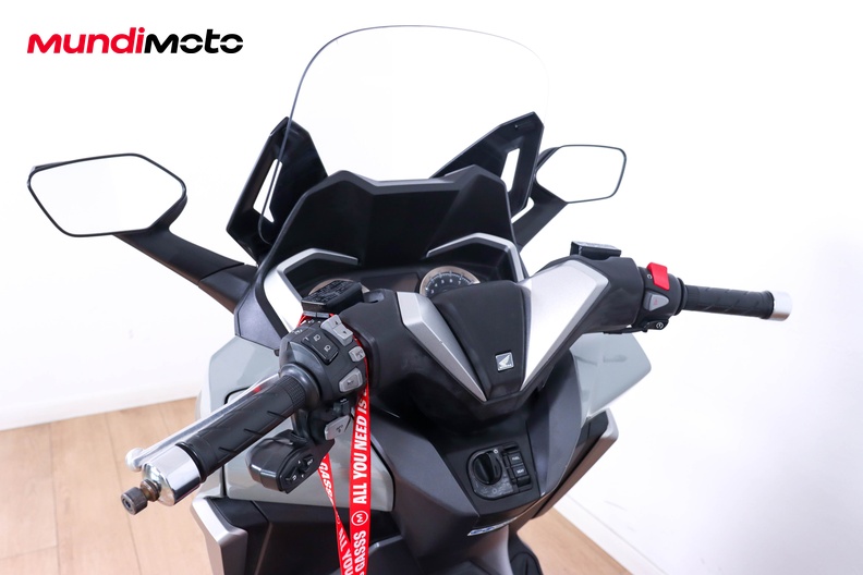 Motorbike image 10